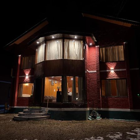 The Pinus Resort Pahalgām Extérieur photo