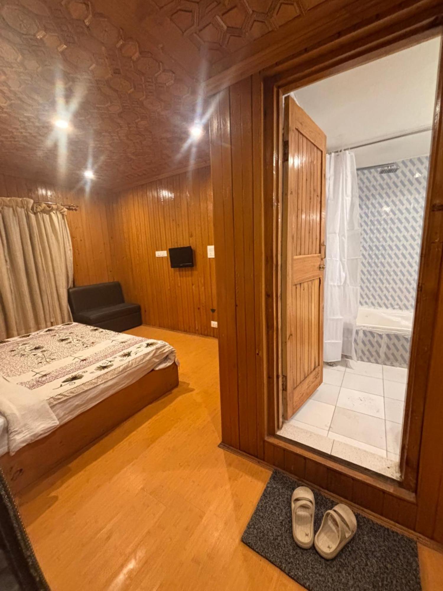 The Pinus Resort Pahalgām Extérieur photo