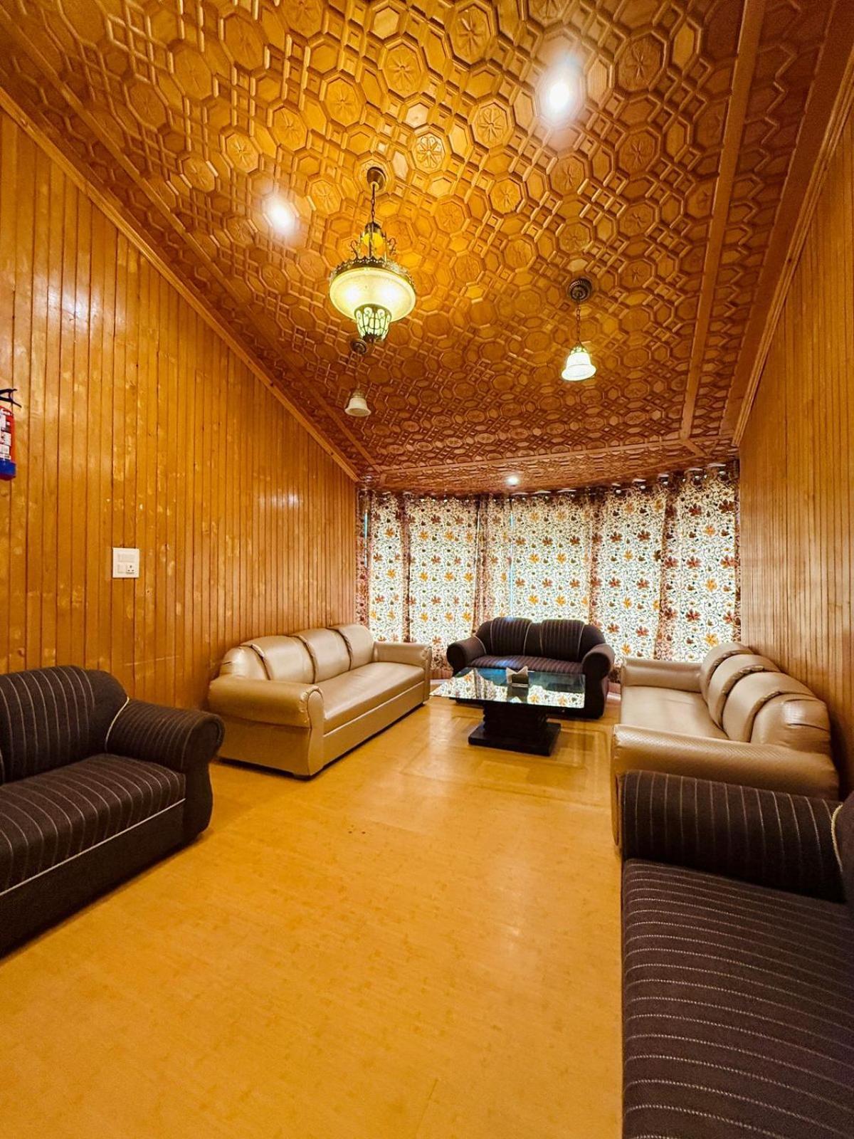 The Pinus Resort Pahalgām Extérieur photo
